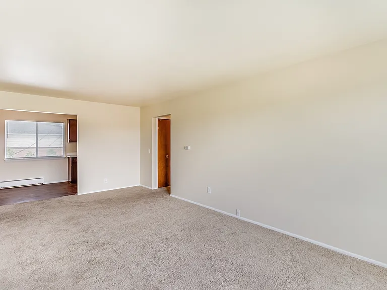 55 Suzanne Dr — Photo 60