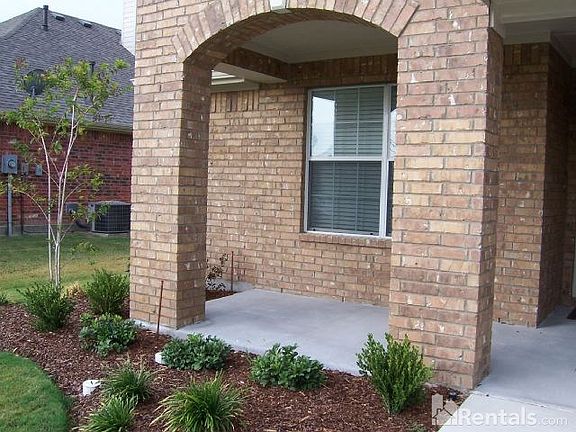 2nd image of 209 Mapleshade Dr