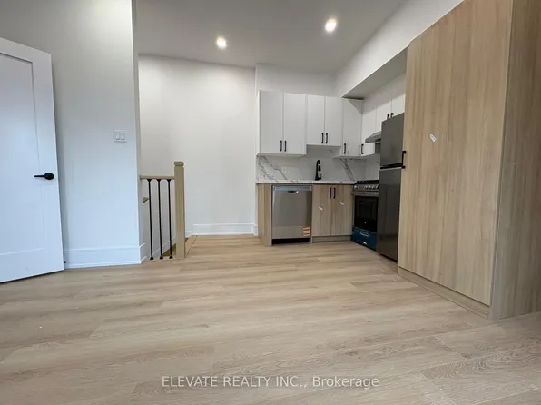 70 Lansdowne Ave #3, Toronto, ON M6K 2V9