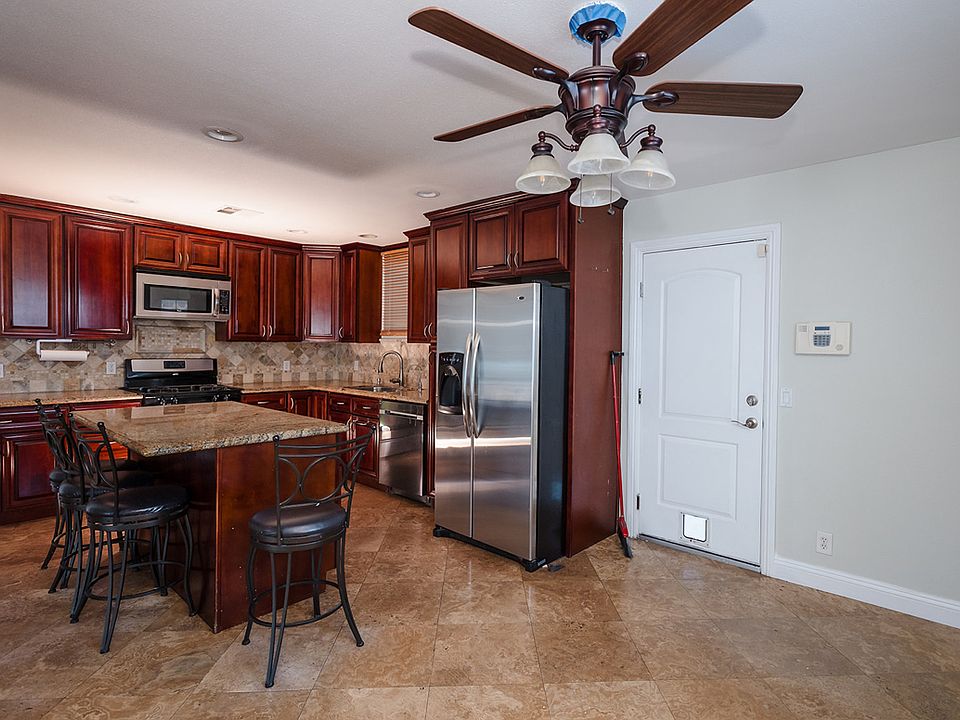 1st image of 7526 Hershey Dr