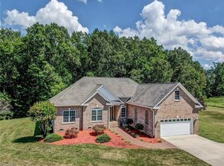 737 Sandy Cross Rd, Reidsville, NC 27320