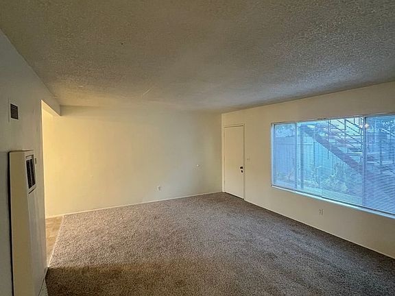 5th image of 7316 Pickering Ave #1/2
