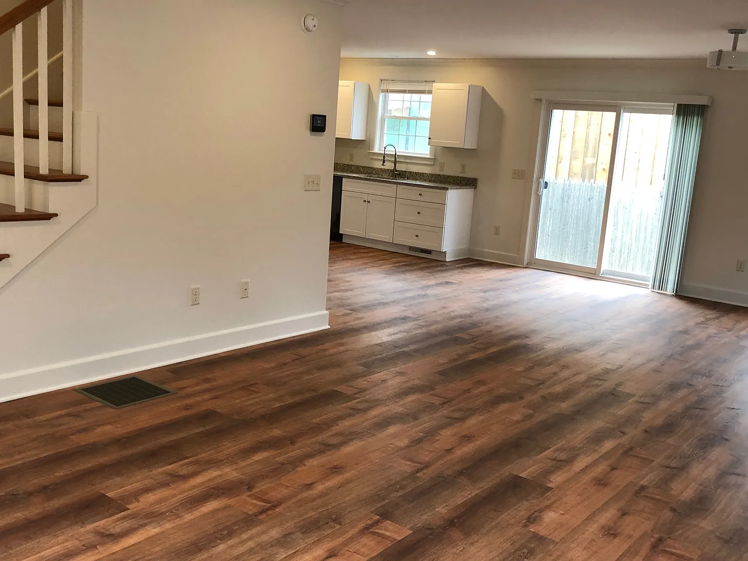 3 bed, 2.5 bath, 1500 sqft, $3,050 — Photo 1