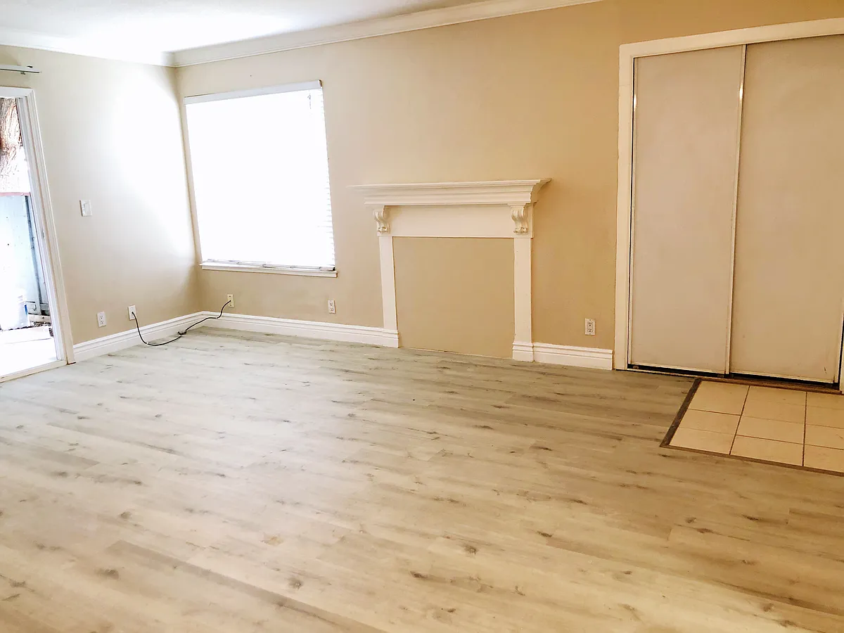 Building Photo - 106 Rancho Dr #D