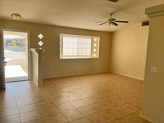 4th image of 2945 Green Meadows Ln