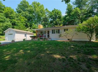 6 Montrose Point Rd, Montrose, NY 10548