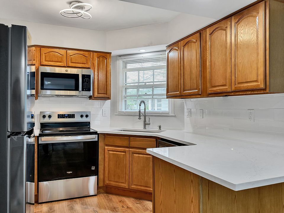 1st image of 2135 Acklen Ave APT 10