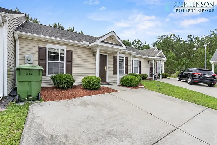 423 Elders Pond Cir — Photo 3