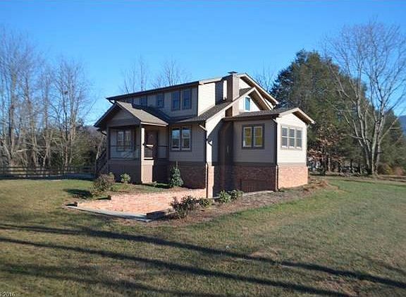 2nd image of 12 Misti Leigh Ln