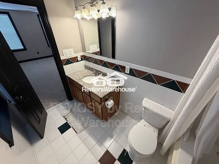 1514 McHenry St — Photo 16