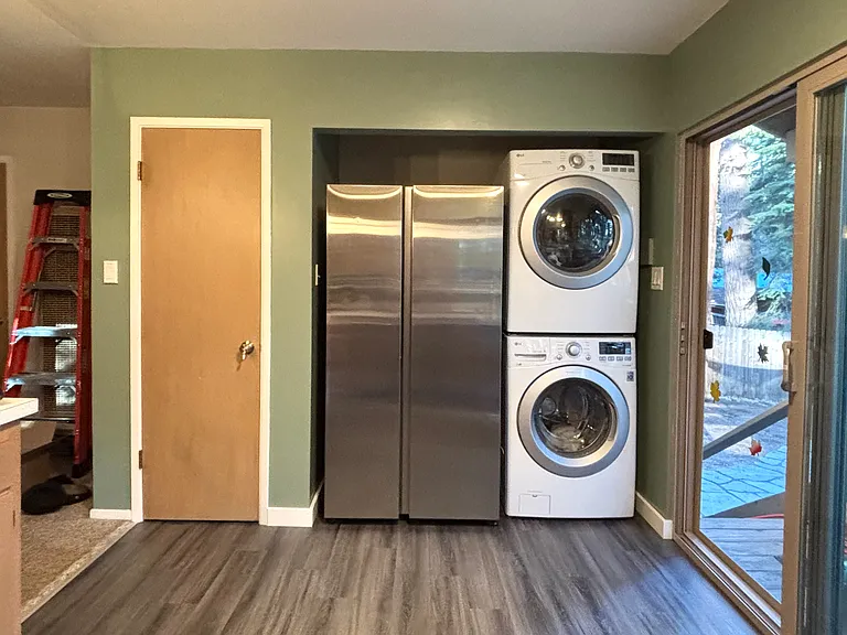 8384 Dolly Varden Ave — Photo 10