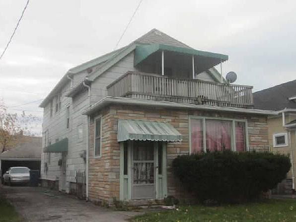 1st image of 219 Hastings Ave