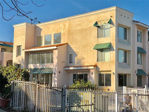 2nd image of 111 Marguerita Ave Unit 213