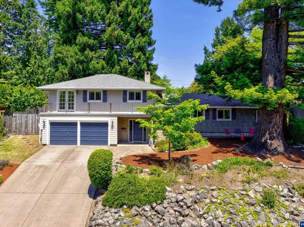 2941 NW Elmwood Dr, Corvallis, OR 97330