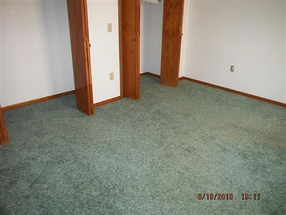 4th image of 221 Sunflower Dr