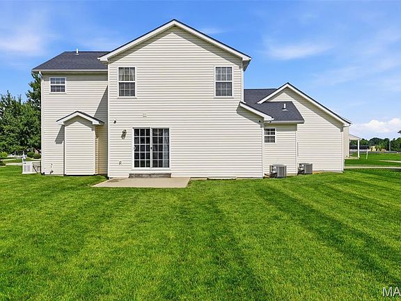 2nd image of 104 Angel Oak Ct