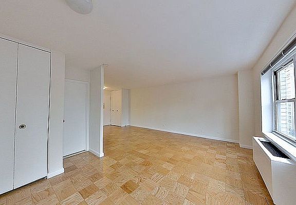 2nd image of 1470 1st Ave APT 2D