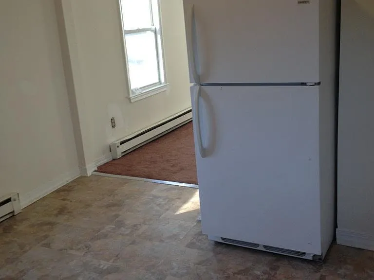 47 W Barber Ave #B — Photo 3