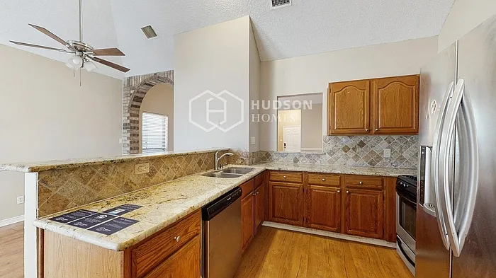 907 Walters Dr — Photo 11