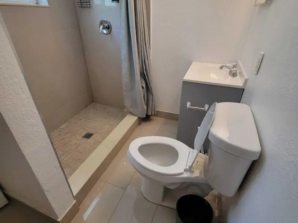 2751 NW 58th Ter, Lauderhill, FL 33313