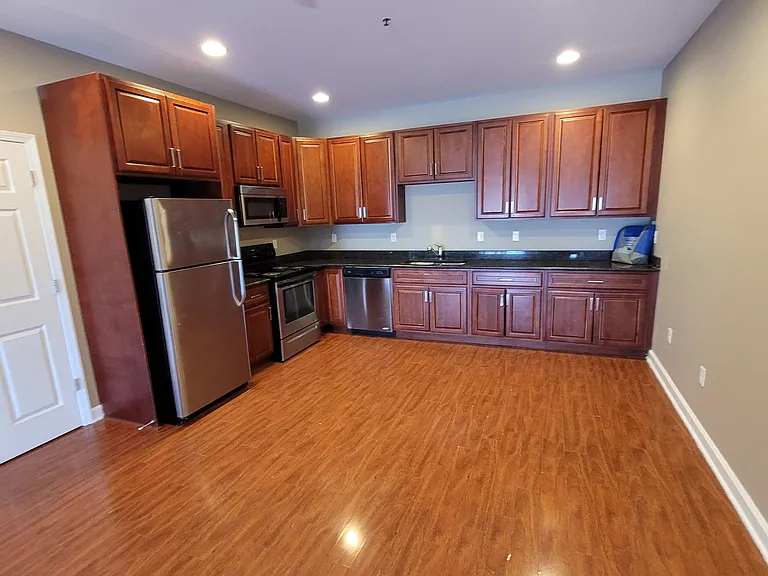 Building 6 Apartment style