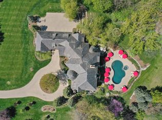 96 S Wynstone Dr, North Barrington, IL 60010