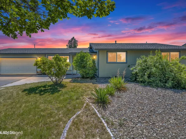 2440 Seneca Dr, Reno, NV 89506