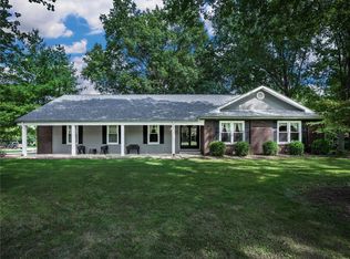 19 Ginger Bend Ct, Glen Carbon, IL 62034