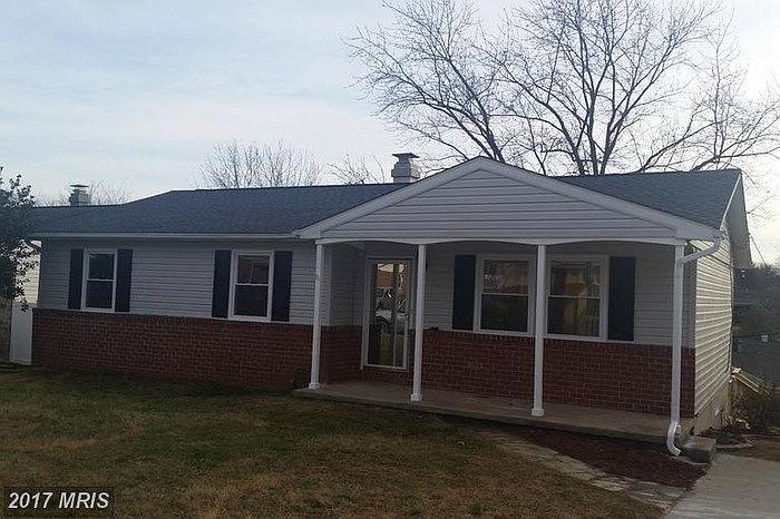 2nd image of 3626 28th St NE