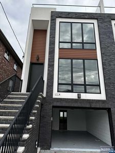 257 Jersey Ave #A, Cliffside Park, NJ, 07010