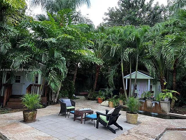 2301 S Miami Ave — Photo 41