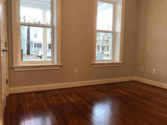 3rd image of 2808 Ellwood Ave APT B