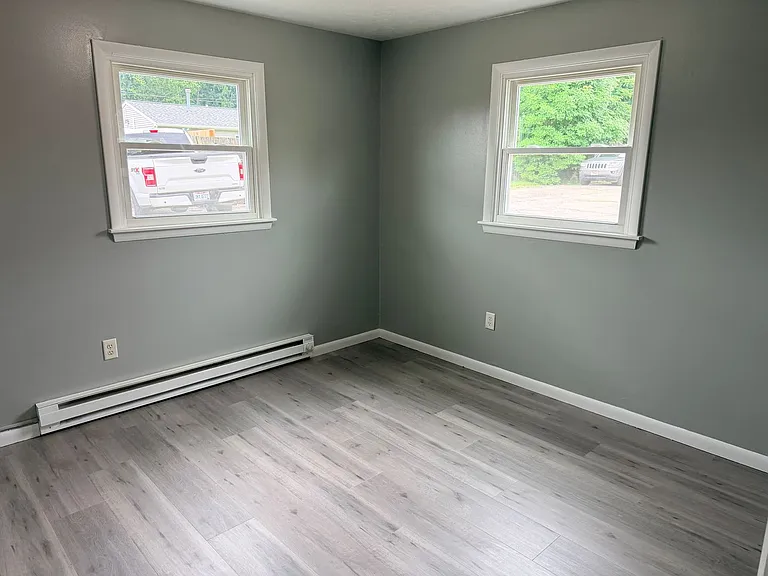 929 Cook Ave — Photo 10