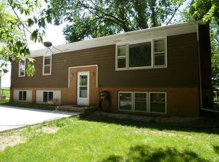 2714 N 3853rd Rd, Sheridan, IL 60551