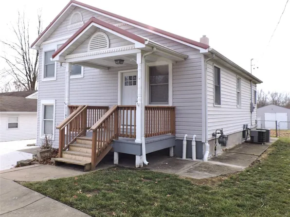 1182 Hackmann Rd, O'Fallon, MO 63366