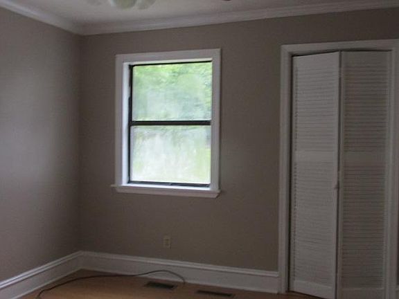 4th image of 1408 Brooks Ave SE