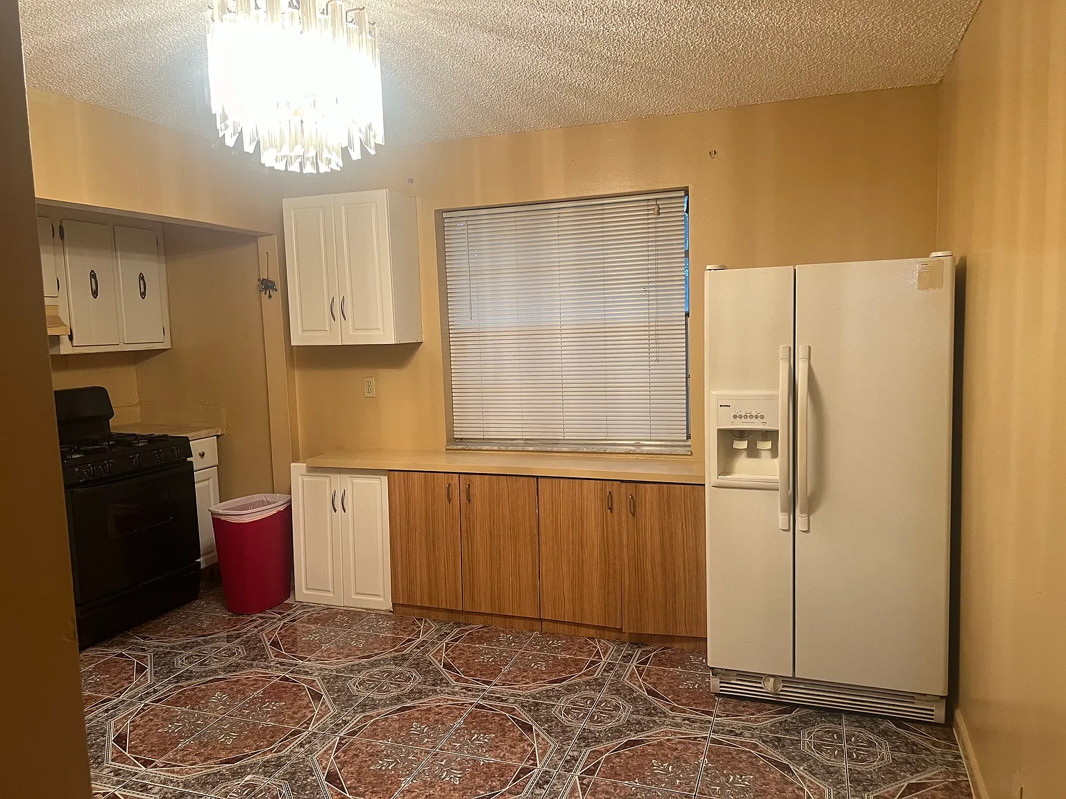 3 bed, 1812 sqft, $2,500 — Photo 3