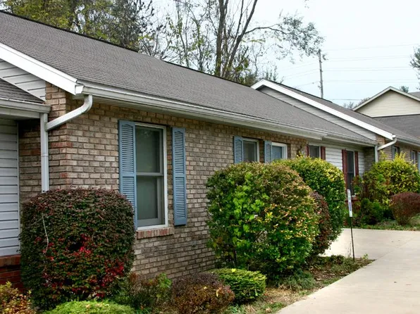 1 bed, 1.0 bath, 820 E Hillside Dr, Bloomington, IN 47401