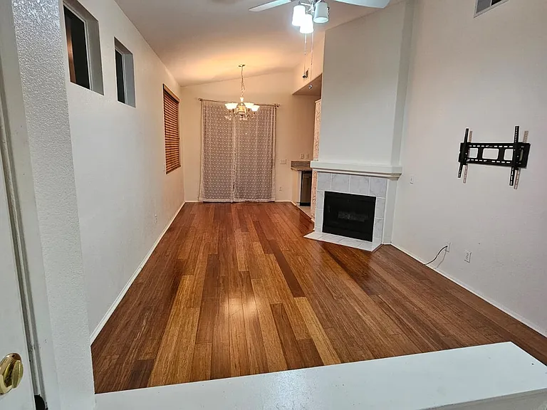 8275 Gold Coast Dr #6 — Photo 10