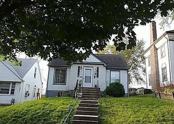1st image of 2827 18th Ave N