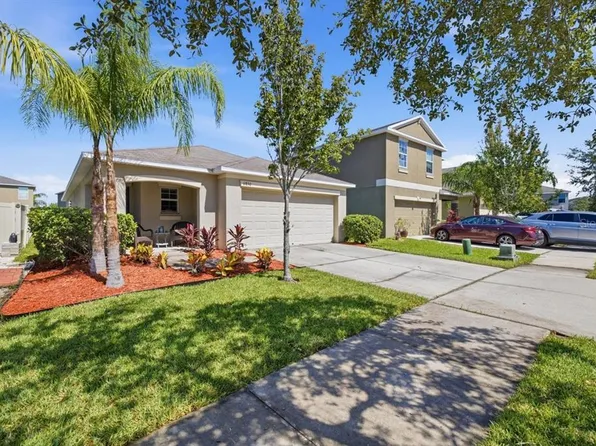 6830 BLUE MOON WAY, SUN CITY CENTER, FL 33573