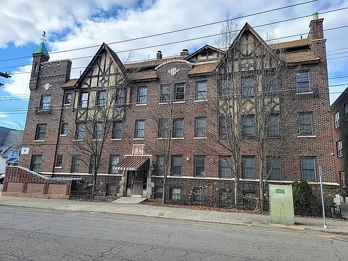 50 Main St #A-6 Photo 1