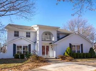 12802 Sagamore Rd, Leawood, KS 66209