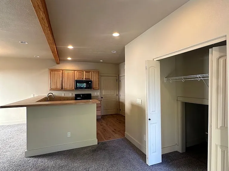 20159 Merriewood Ln — Photo 25