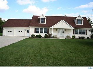 28530 Bradner Rd, Millbury, OH 43447