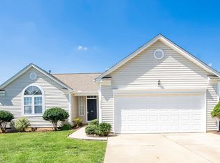 112 S Mulberry Ct, Mount Holly, NC 28120