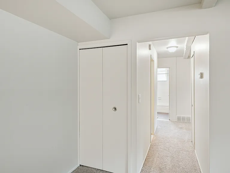 Park Hill Apartments — Photo 10