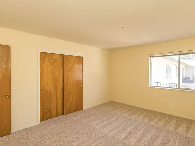 314 College Ave #1-6 — Photo 9