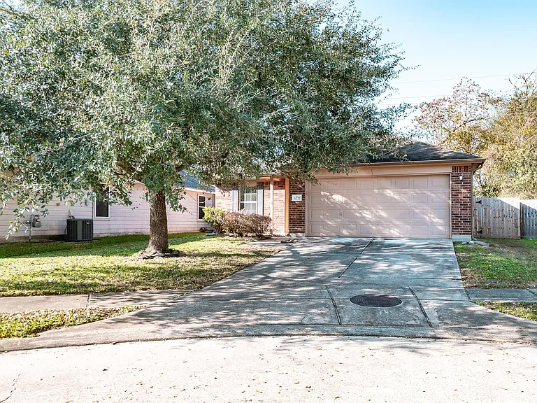 6227 Lovage Ave — Photo 1