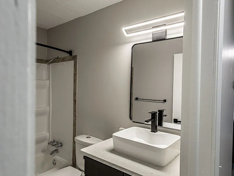 SkyHill Apartments — Photo 50